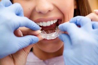 Especializações em Implantodontia e Periodontia